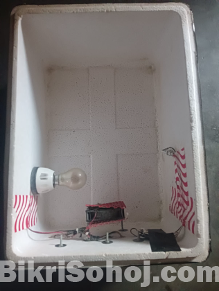 ইনকিউবেটর ৮০ ডিমের